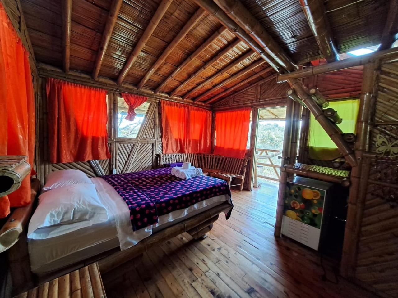 Hotel Guatape Adrianas Bambu Kültér fotó