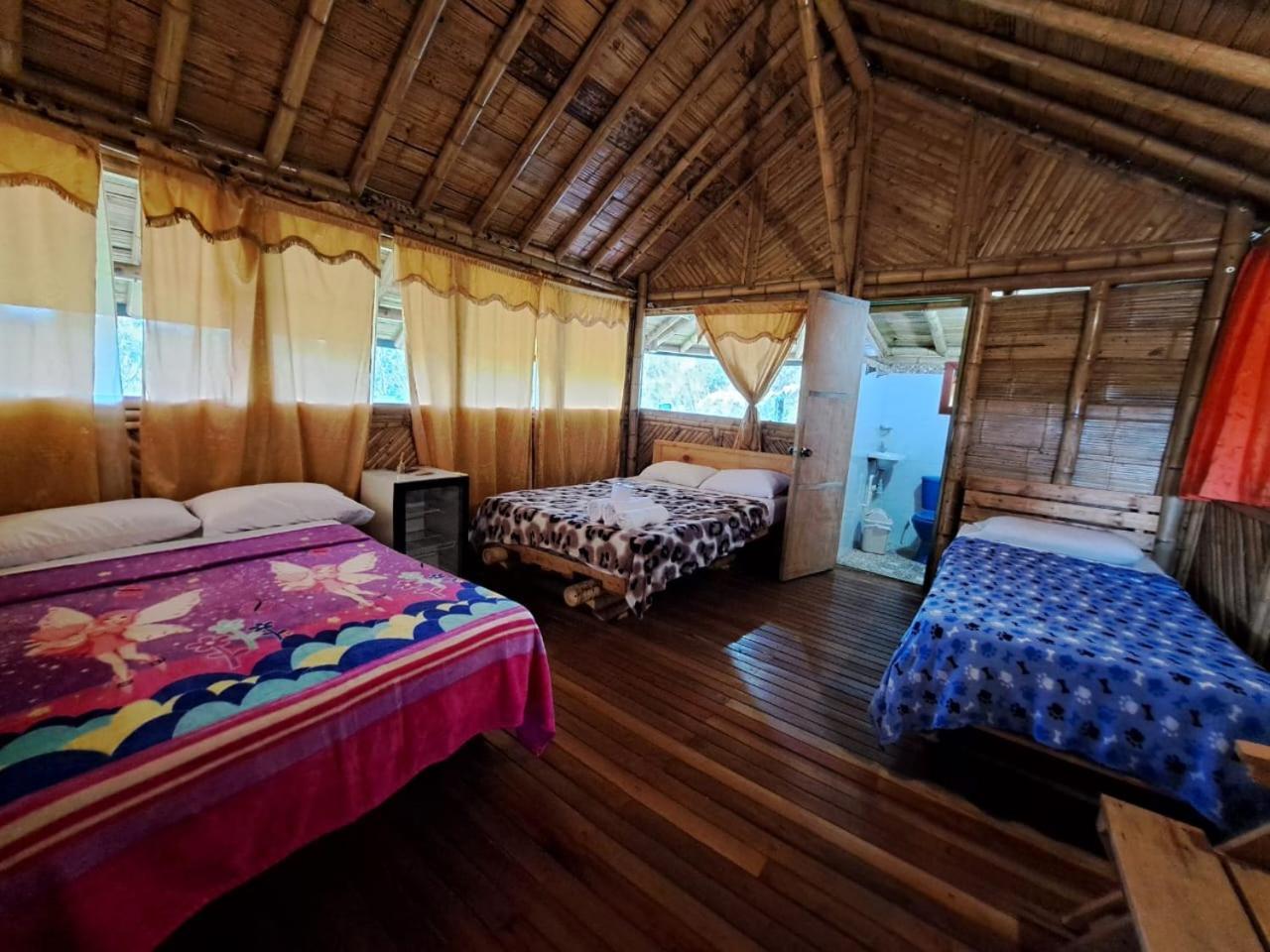 Hotel Guatape Adrianas Bambu Kültér fotó