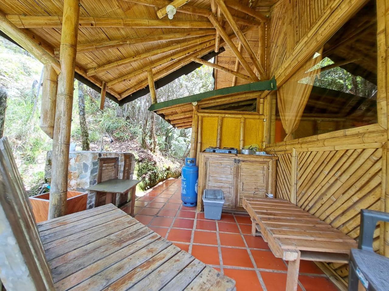 Hotel Guatape Adrianas Bambu Kültér fotó