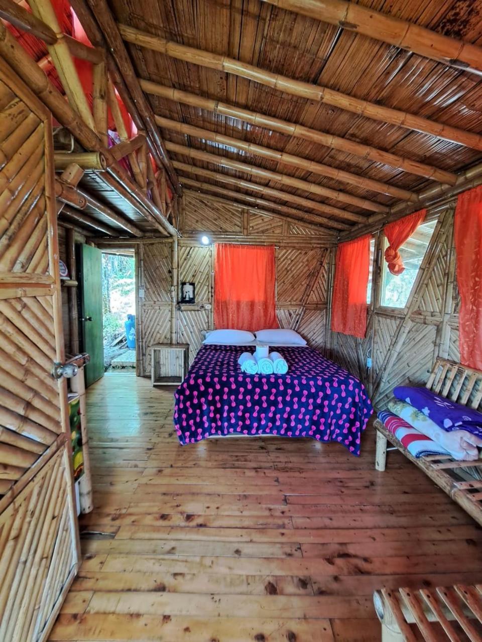 Hotel Guatape Adrianas Bambu Kültér fotó