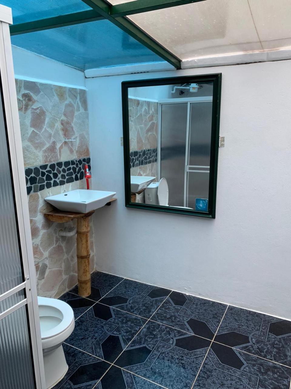 Hotel Guatape Adrianas Bambu Kültér fotó