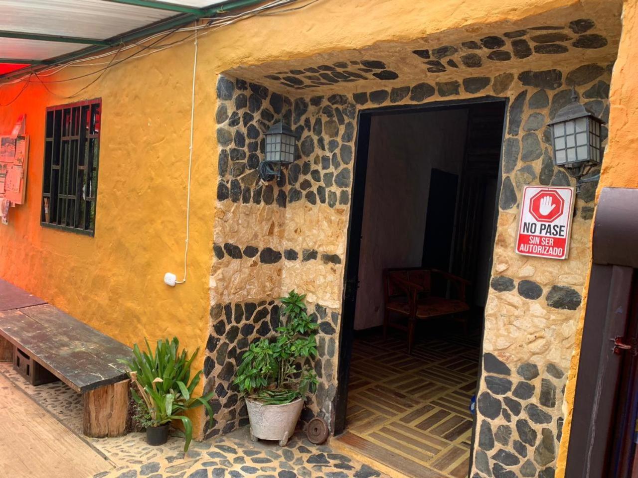 Hotel Guatape Adrianas Bambu Kültér fotó